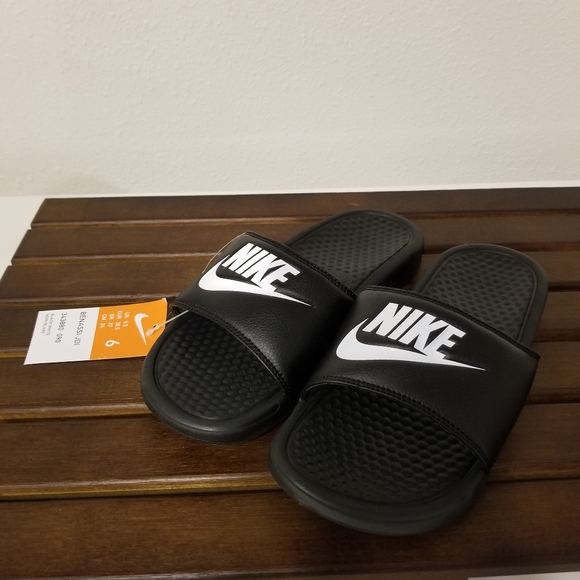 Nike slides 7.5 Clearance